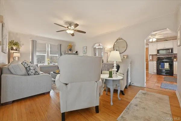 $749,000 | 197 South 4th Street, Lindenhurst, NY 11757