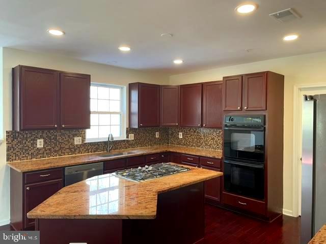9405 Stream Valley Lane Clinton, MD 20735 - Photo 35 of 57 Granite Countertops