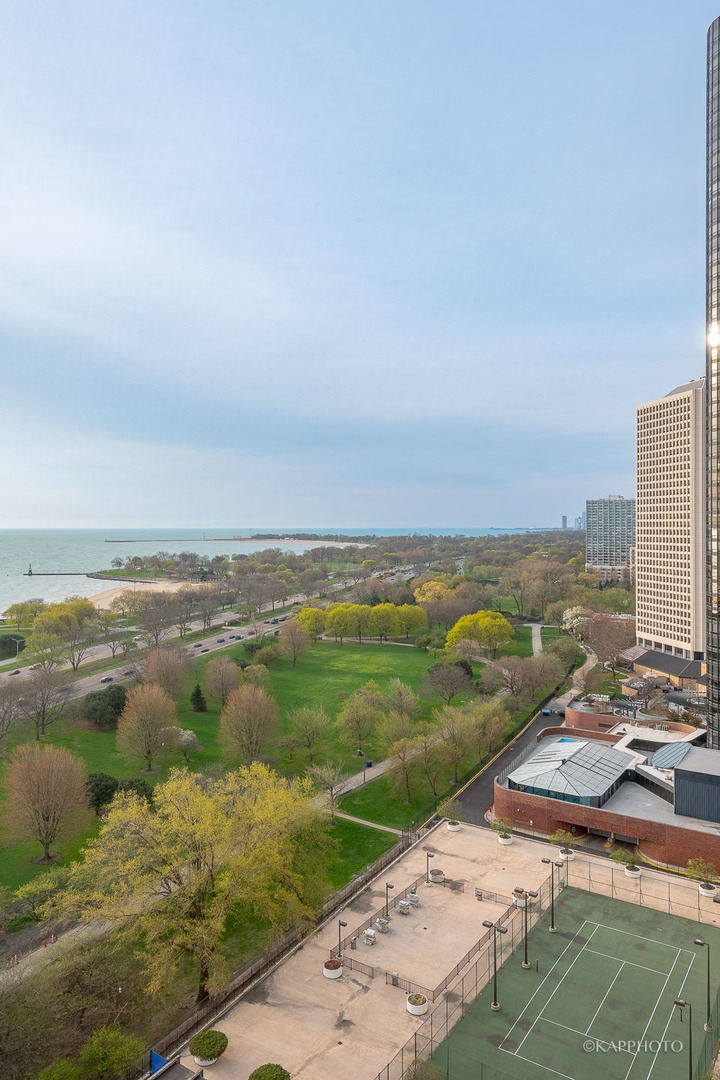 5455 North Sheridan Road, Unit 2008 Chicago, IL 60640 - Photo 17 of 35