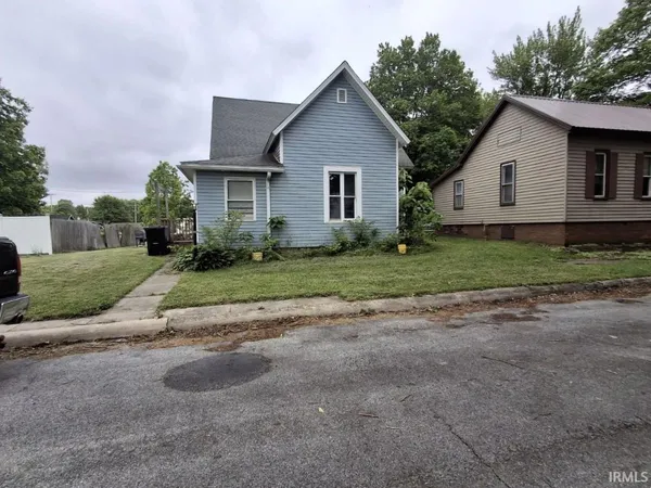 $99,900 | 7022 North Center Street, Monterey, IN 46960