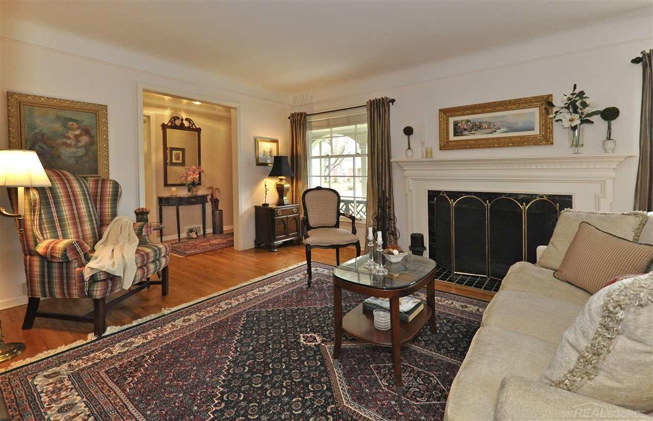 483 Shoreham Road Grosse Pointe Woods, MI 48236 - Photo 6 of 44