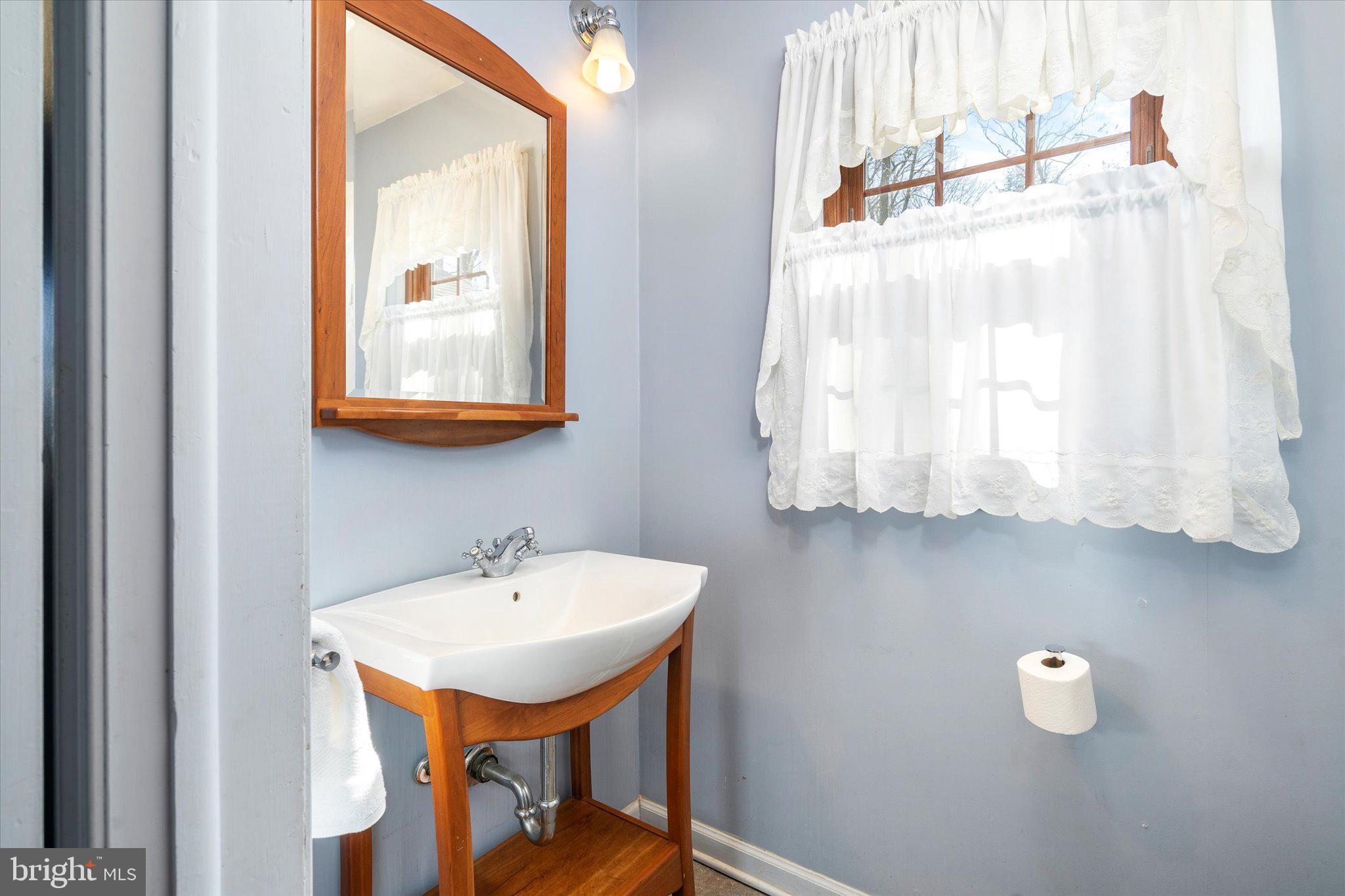137 Line Trenton, NJ 08691 - Photo 13 of 45