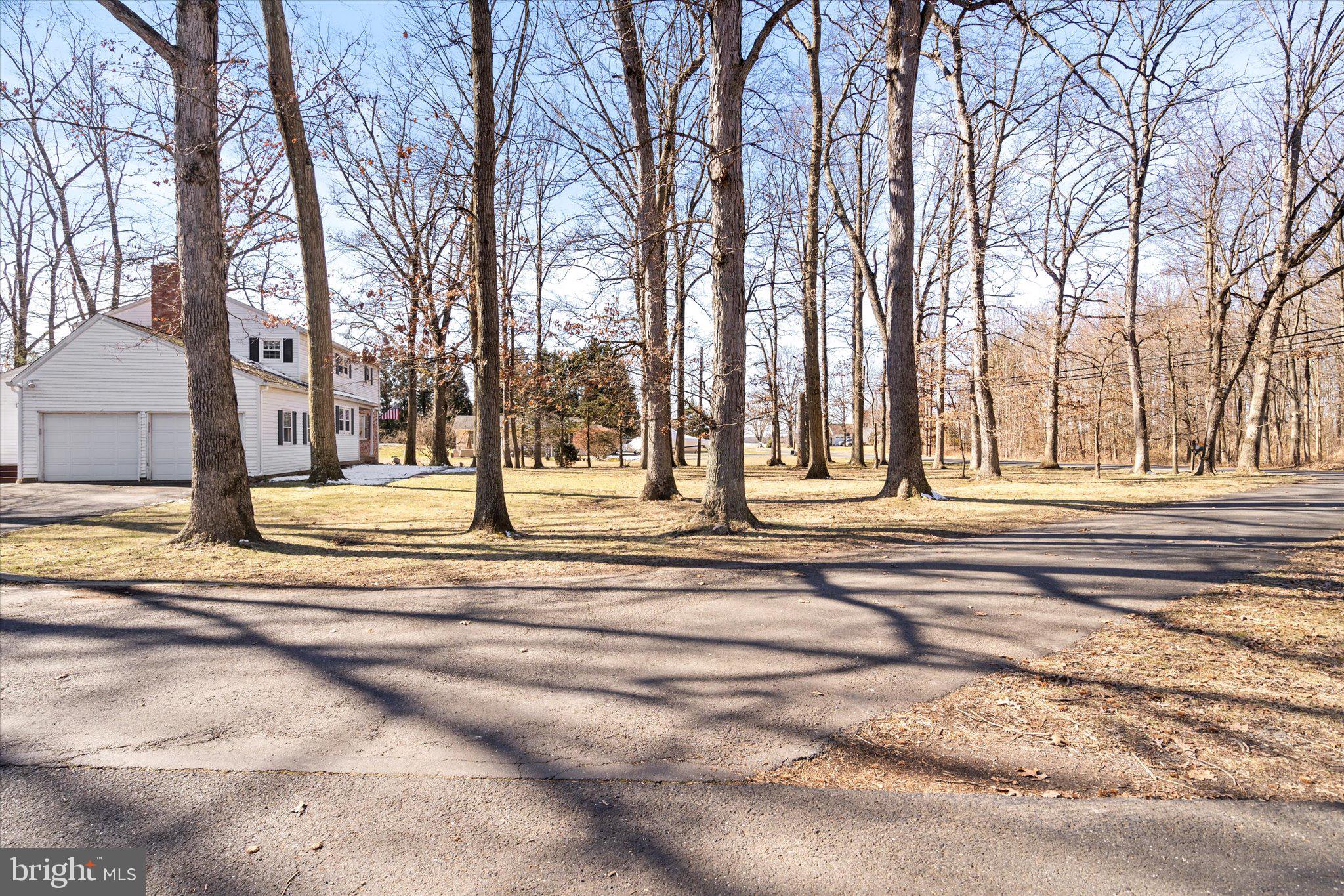 137 Line Trenton, NJ 08691 - Photo 4 of 45