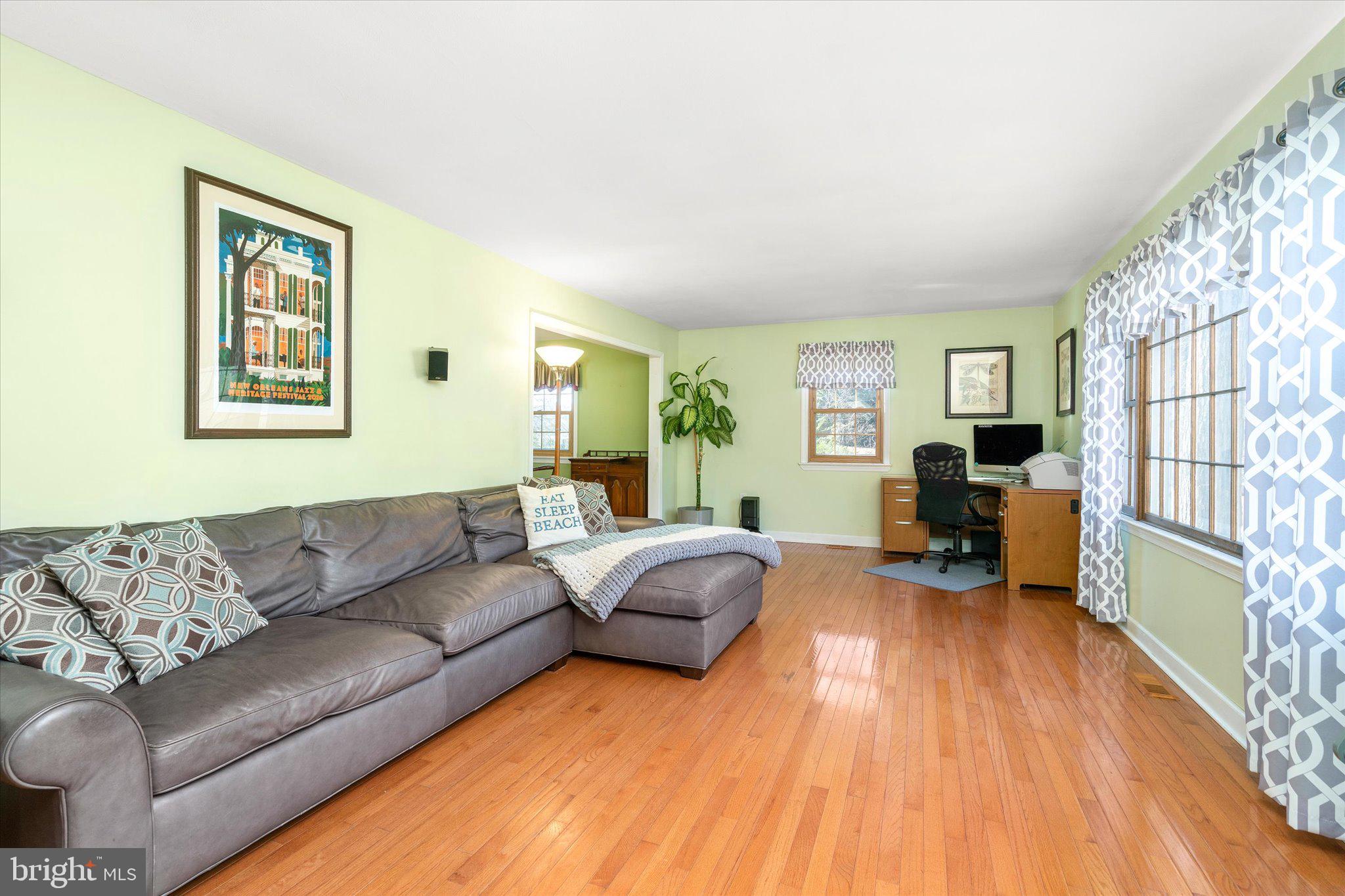 137 Line Trenton, NJ 08691 - Photo 8 of 45