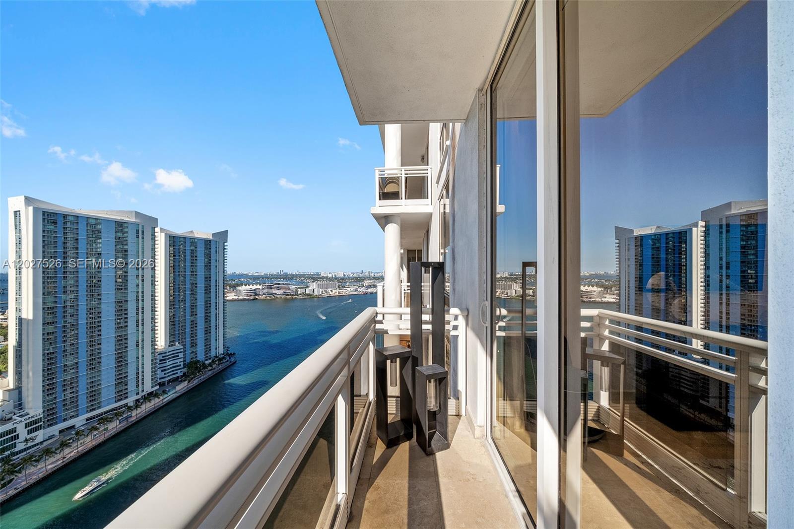 901 Brickell Key Boulevard, Unit 3304 Miami, FL 33131 - Photo 41 of 88