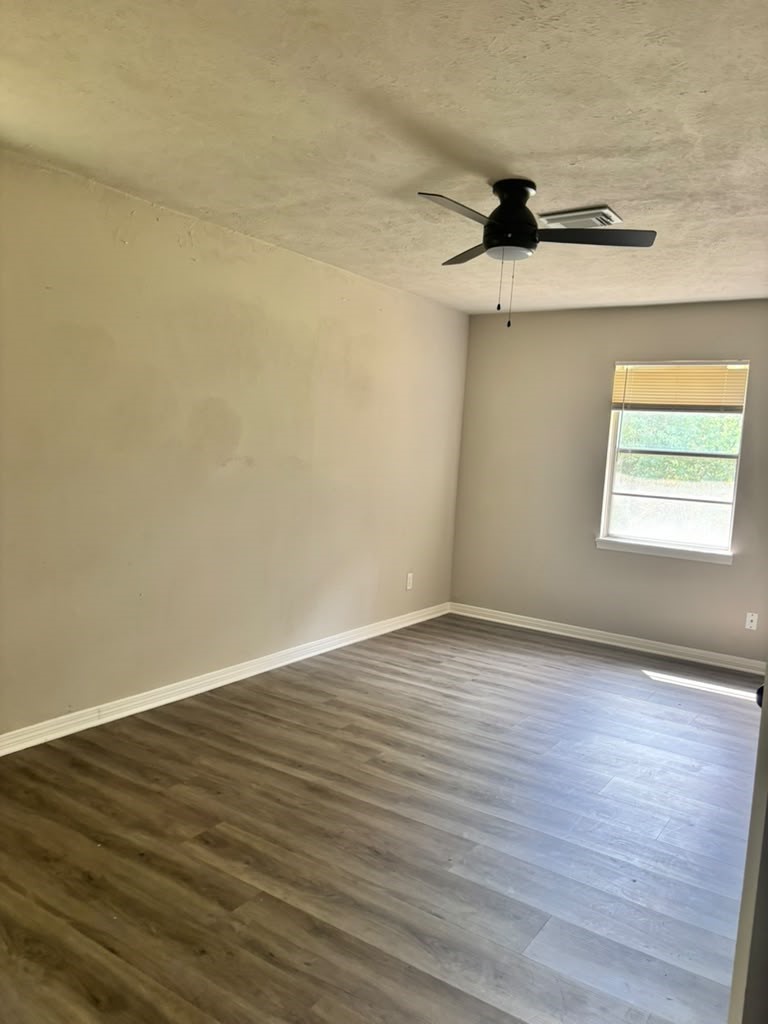 10922 Lockgate Lane Houston, TX 77048 - Photo 16 of 17 Gallery Image 16
