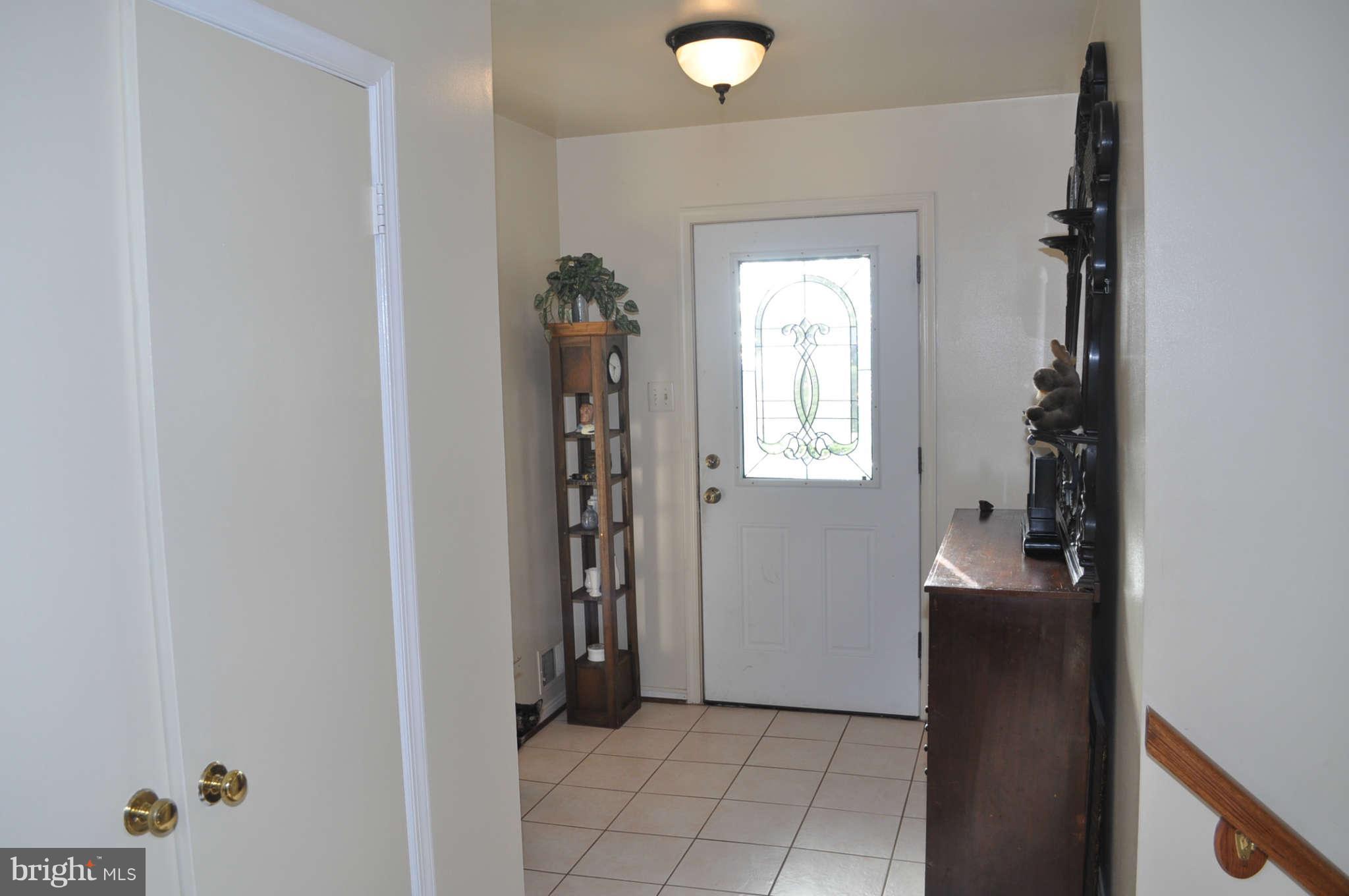 24509 Welsh Road Gaithersburg, MD 20882 - Photo 2 of 23 Interior (General)