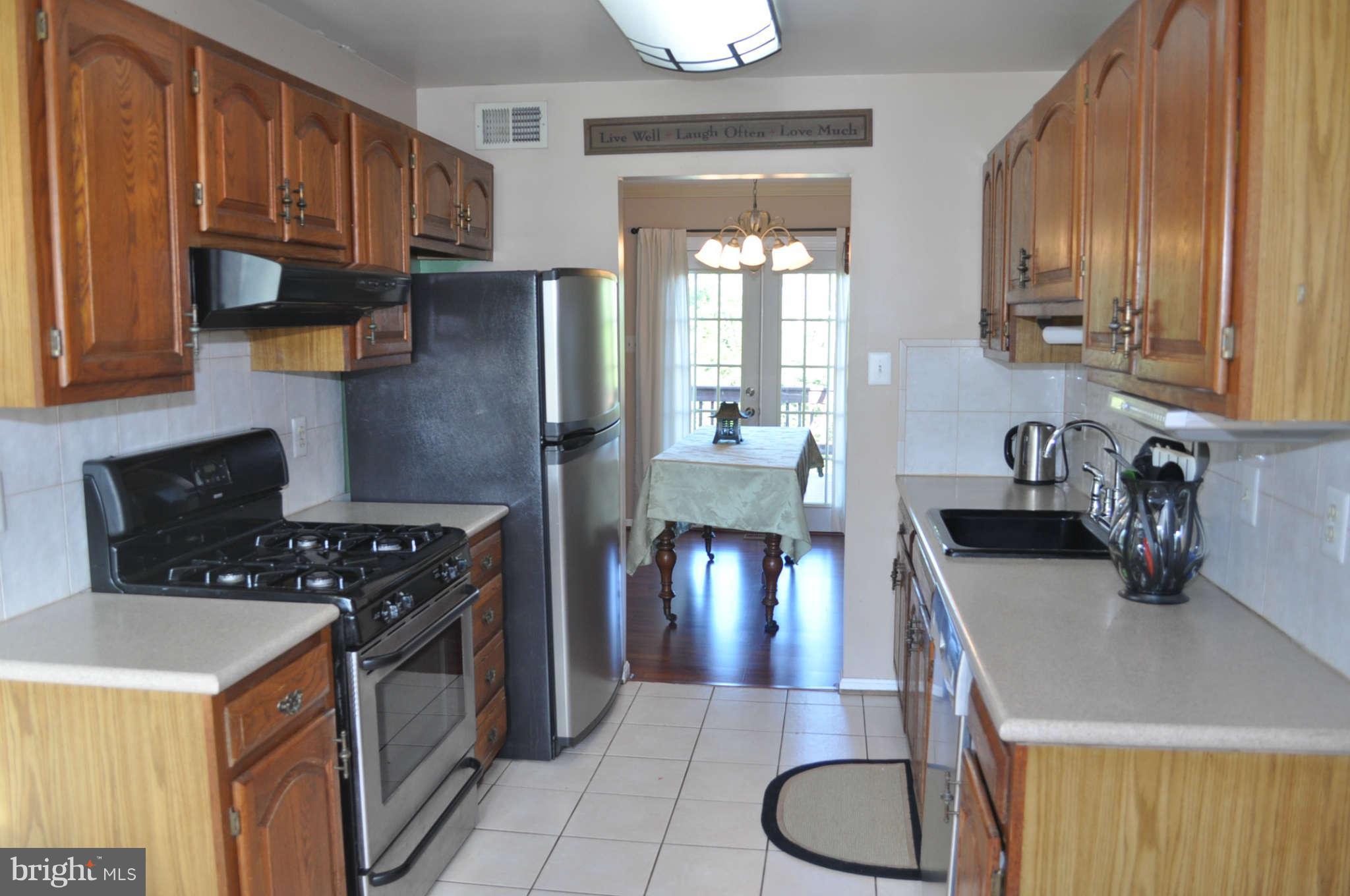 24509 Welsh Road Gaithersburg, MD 20882 - Photo 12 of 23 Kitchen