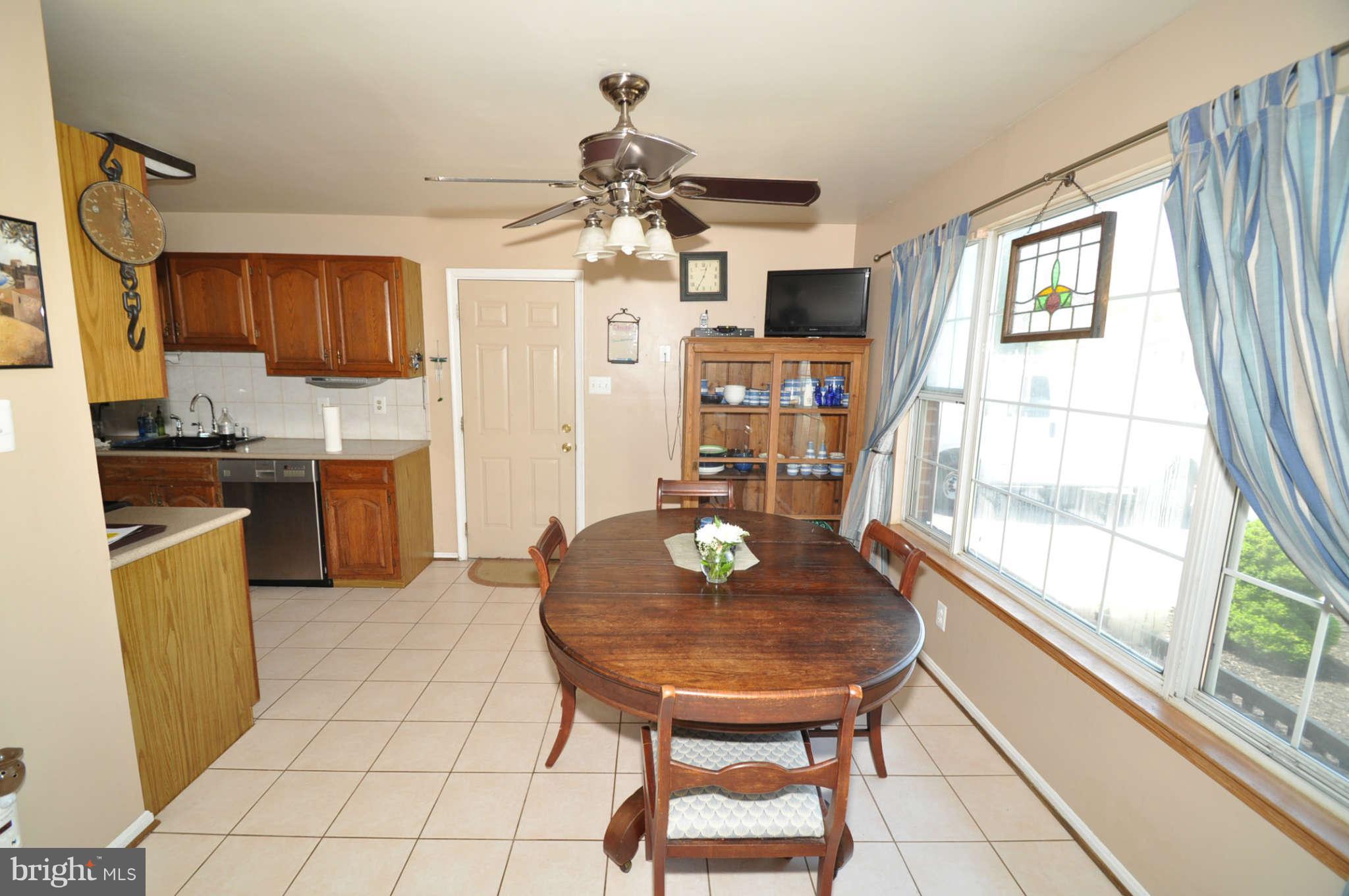 24509 Welsh Road Gaithersburg, MD 20882 - Photo 14 of 23 Kitchen