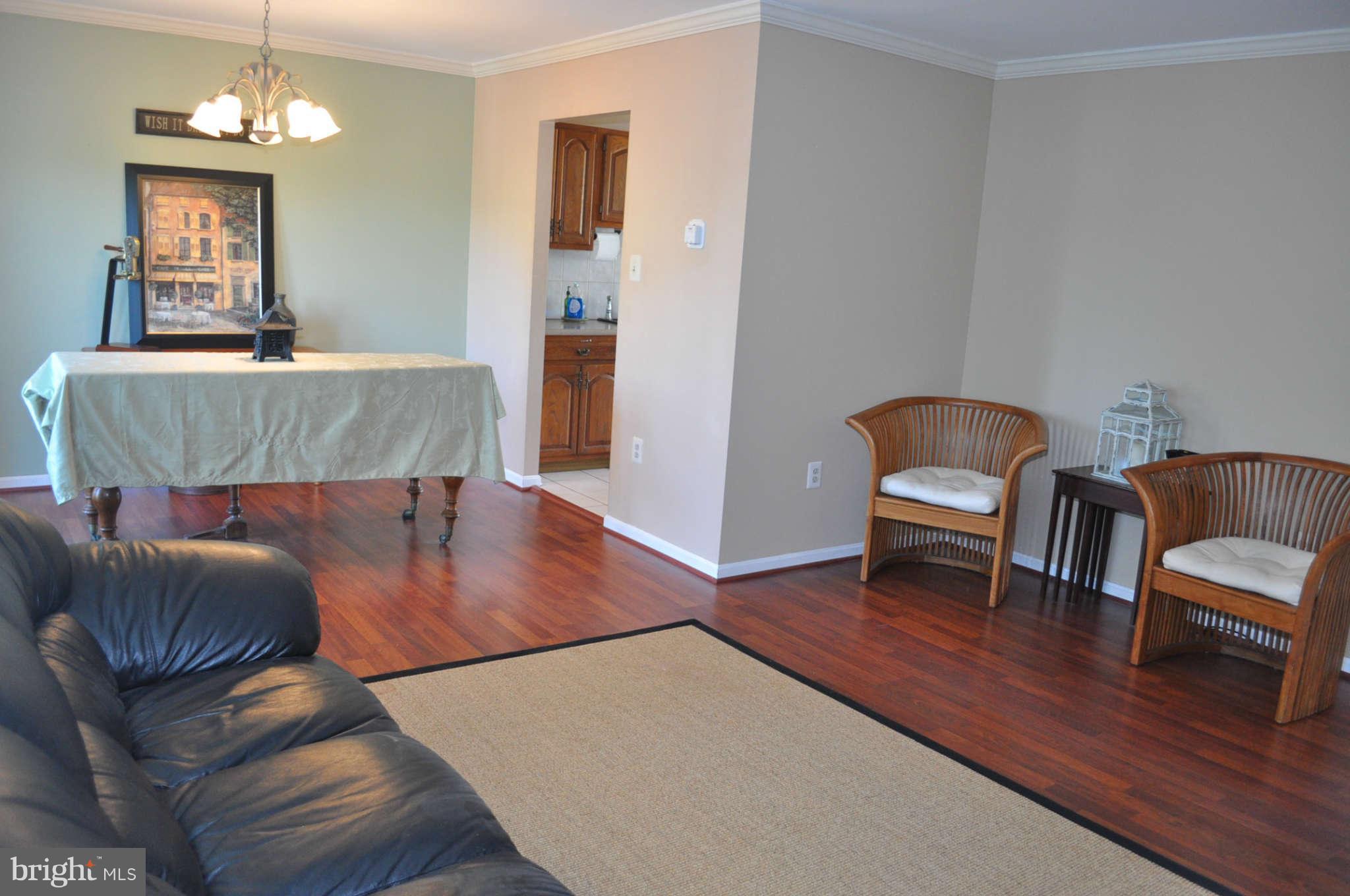 24509 Welsh Road Gaithersburg, MD 20882 - Photo 4 of 23 Dining Room