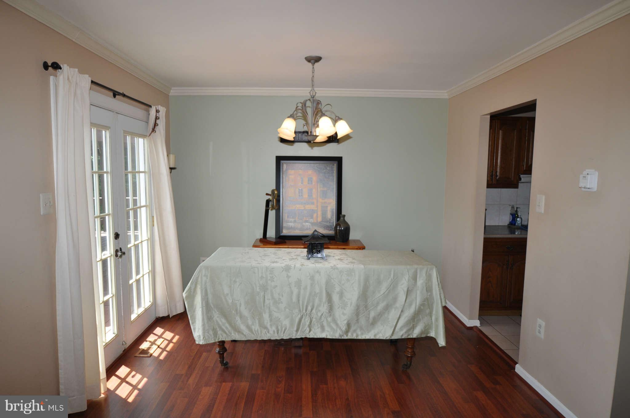 24509 Welsh Road Gaithersburg, MD 20882 - Photo 6 of 23 Dining Room