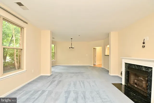 $3,000 | 11775 Stratford House Place, Unit 104, Reston, VA 20190