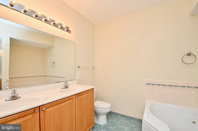 $3,000 | 11775 Stratford House Place, Unit 104, Reston, VA 20190