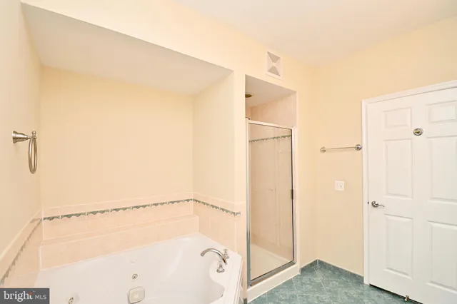 $3,000 | 11775 Stratford House Place, Unit 104, Reston, VA 20190