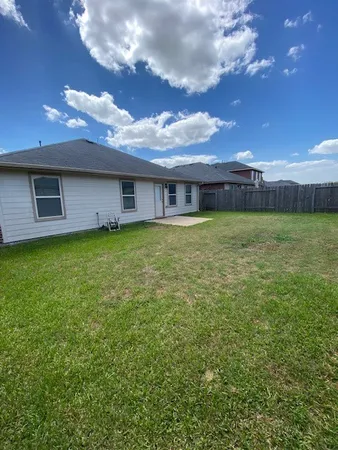 $2,200 | 2114 Tannin Dr., Fresno, TX 77545