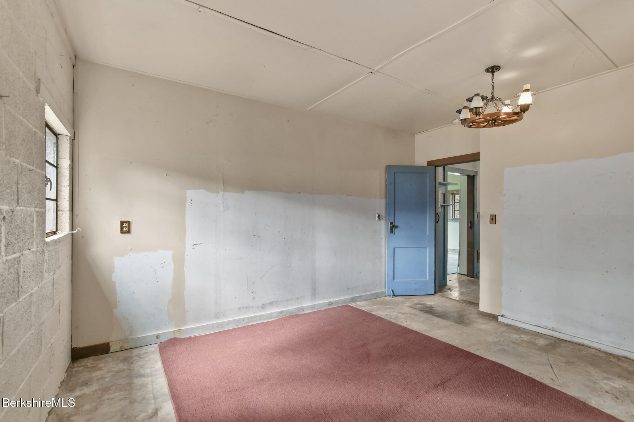 8 Tannery Road Sandisfield, MA 01255 - Photo 22 of 37 a view of a chandelier fan and entryway