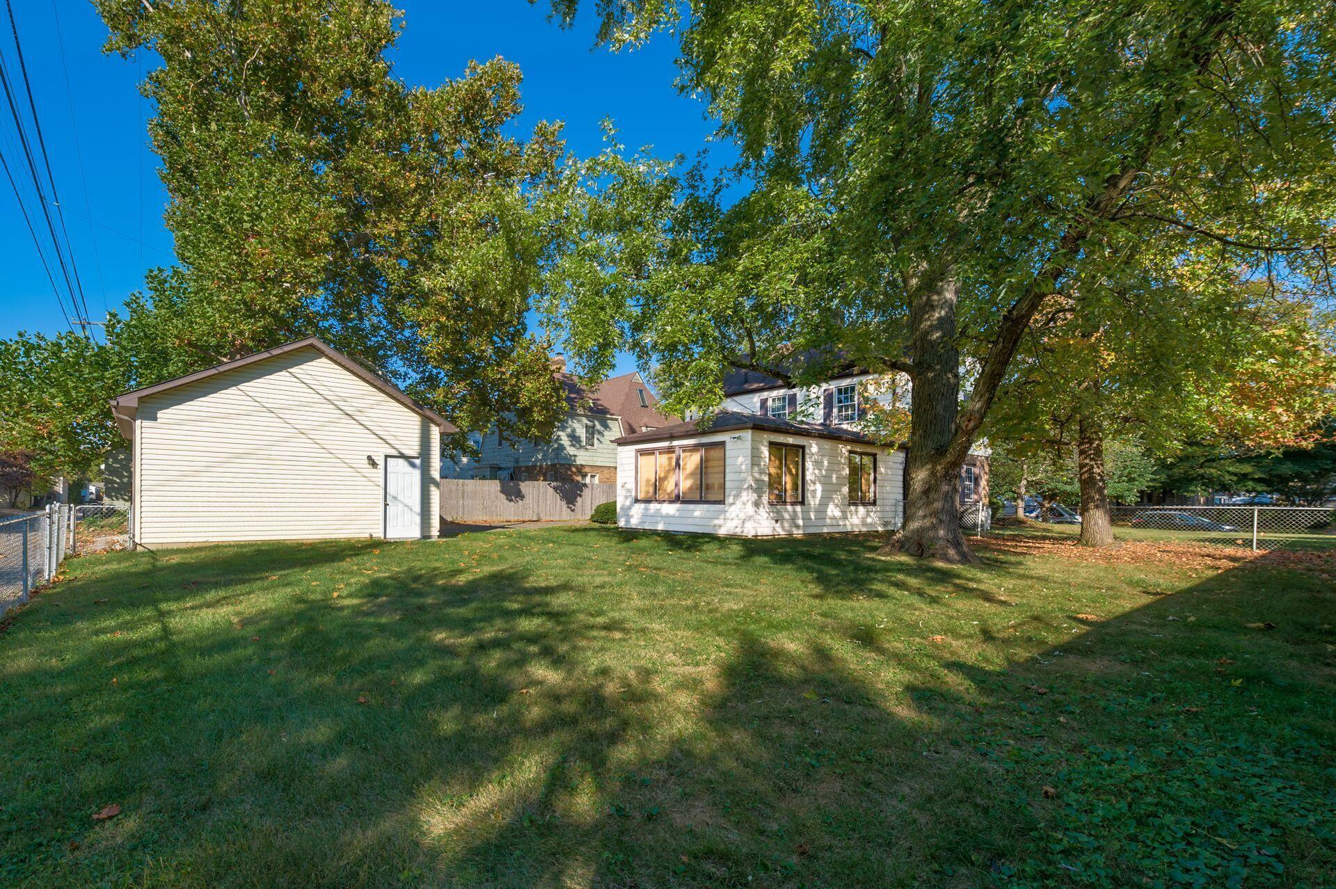 99 North Cassingham Road Columbus, OH 43209 - Photo 25 of 29 32_99 N Cassingham Rd, Columbus, OH 4320