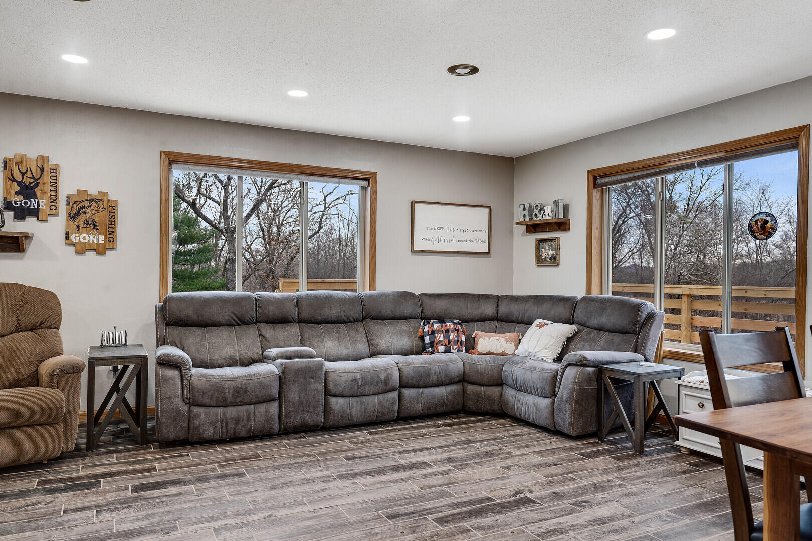 W3711 Lockington Road Farmington, WI 54644 - Photo 11 of 47 Living room 3