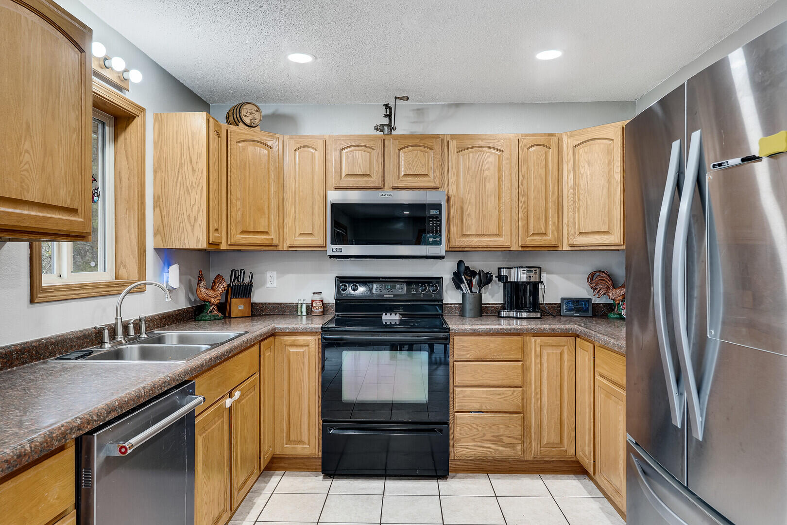 W3711 Lockington Road Farmington, WI 54644 - Photo 16 of 47 Kitchen 4