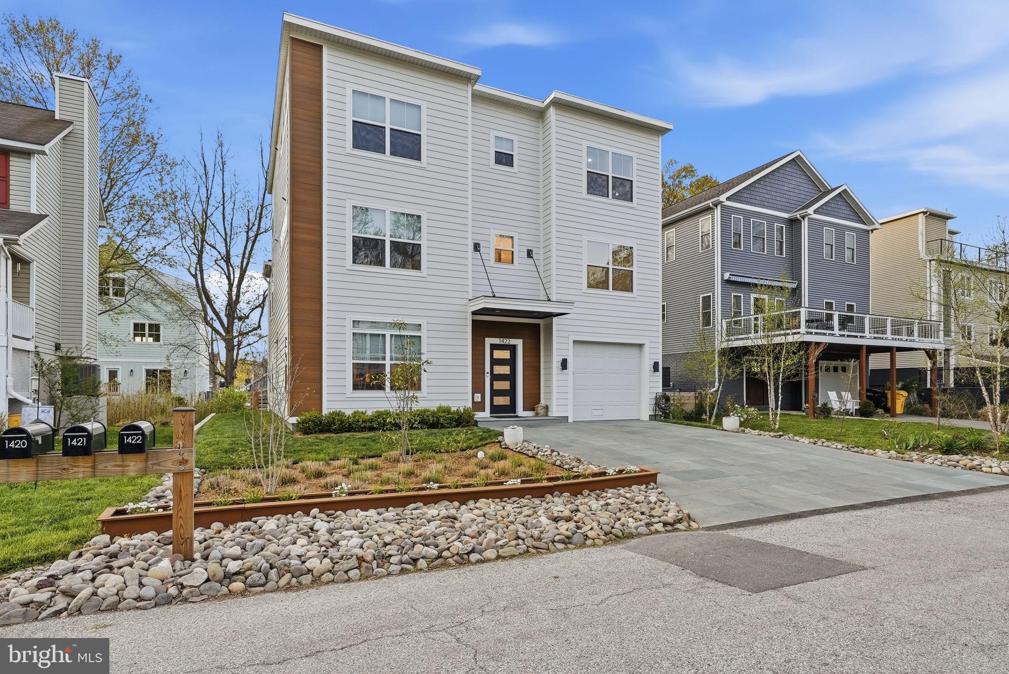 1422 Howard Road Annapolis, MD 21403 - Photo 2 of 61