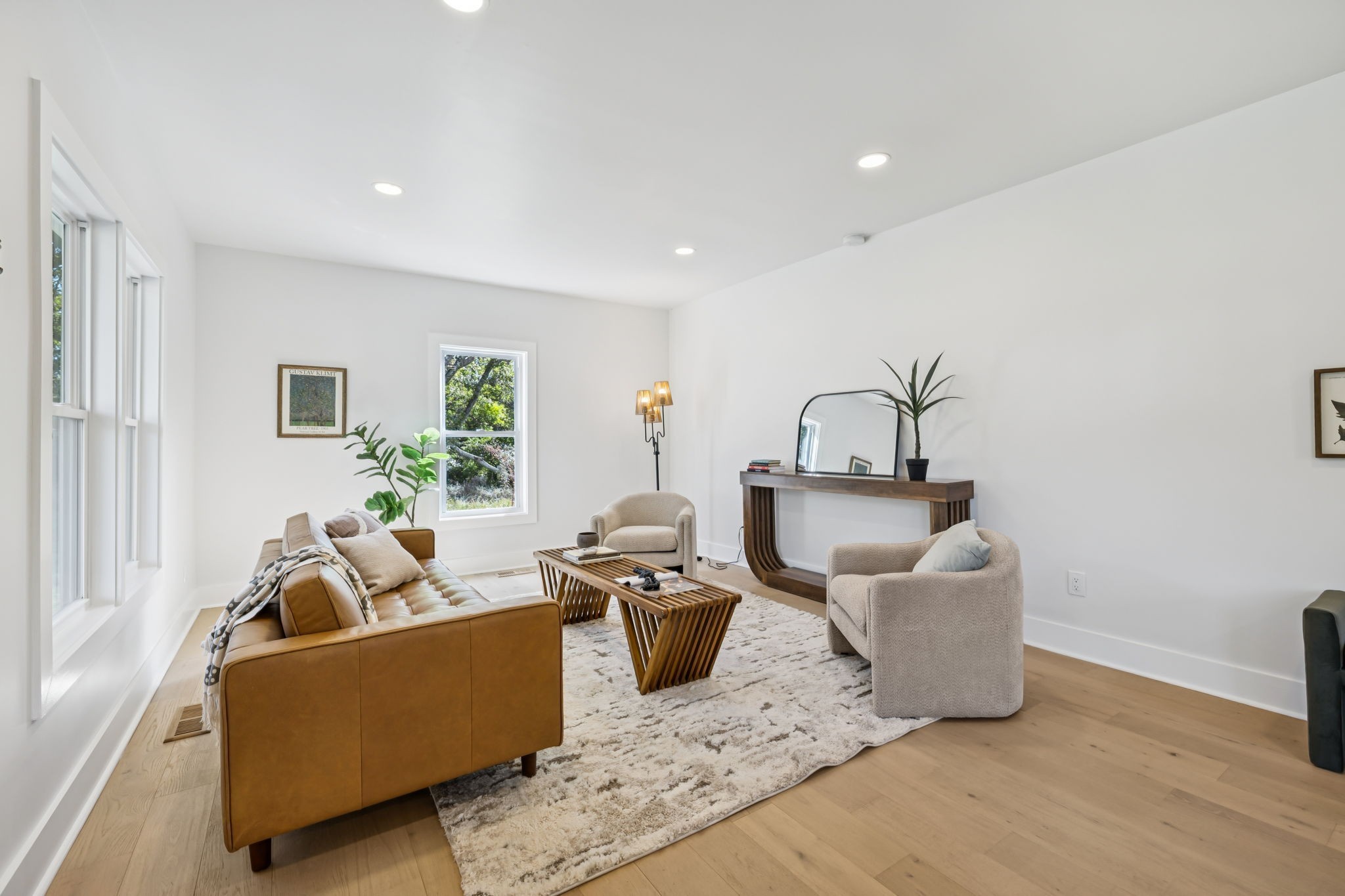 923 Currey Road Nashville, TN 37217 - Photo 1 of 39 Gallery Image 1