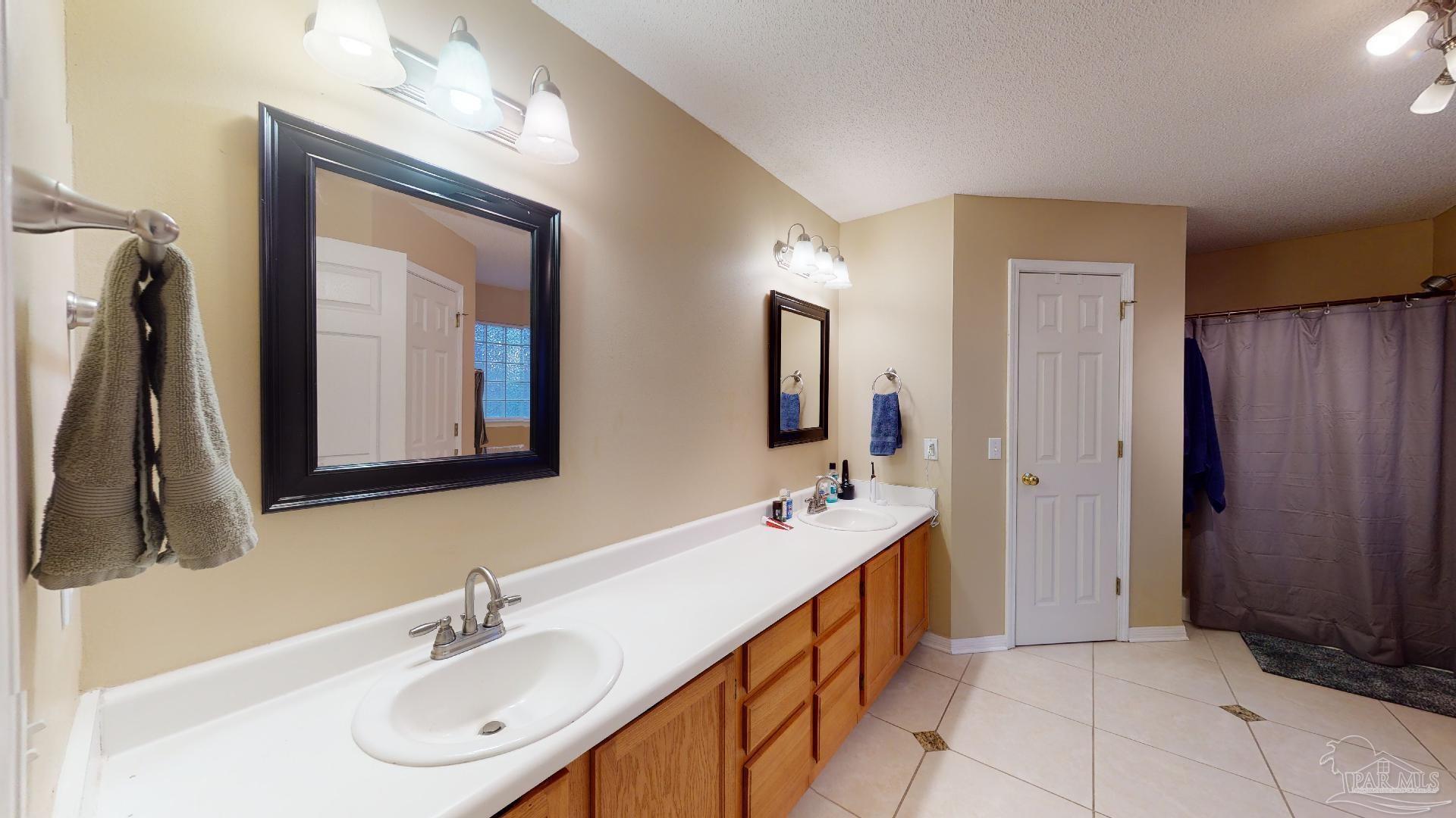 144 Gunwale Road Pensacola, FL 32507 - Photo 17 of 40