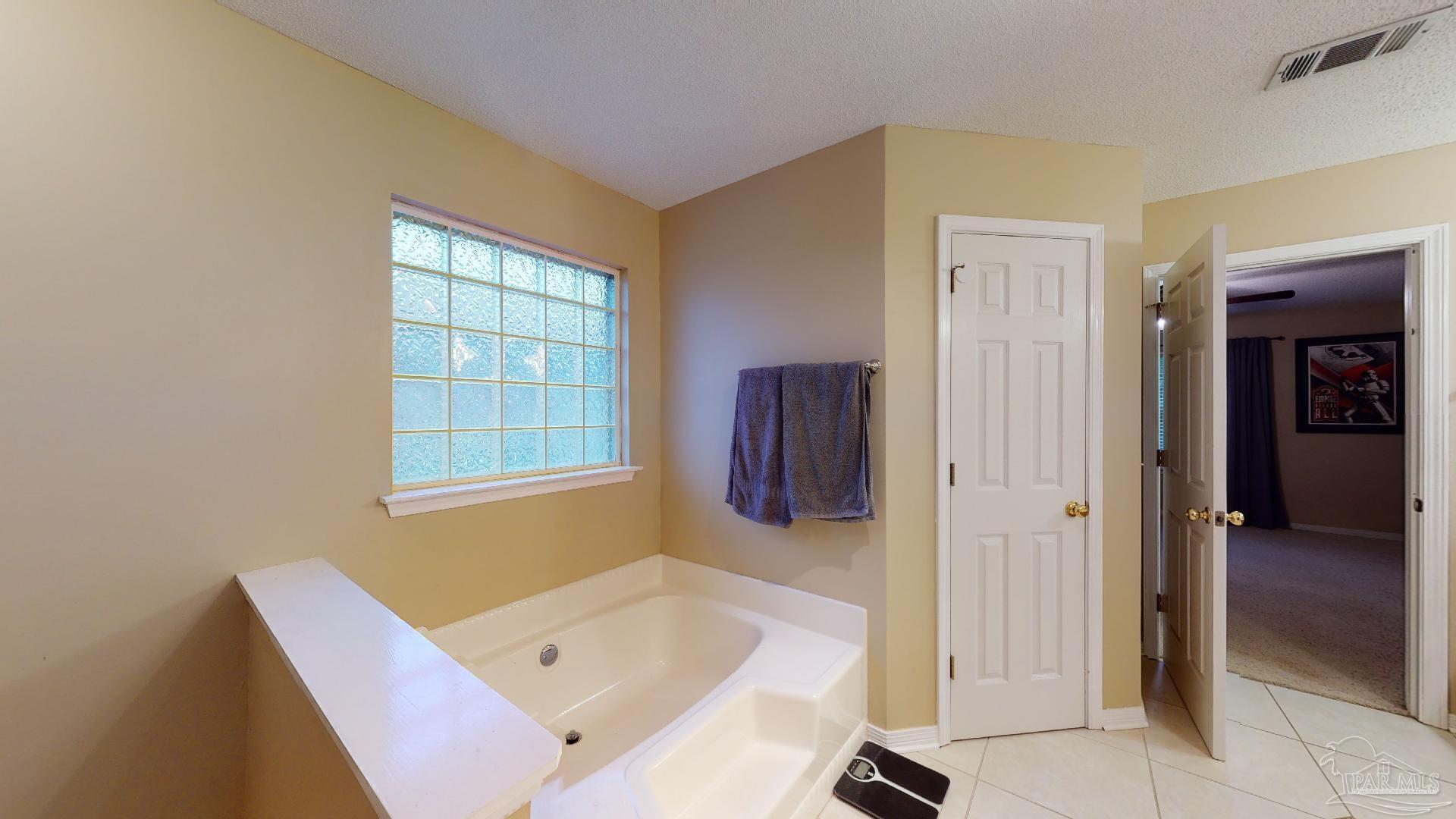 144 Gunwale Road Pensacola, FL 32507 - Photo 19 of 40