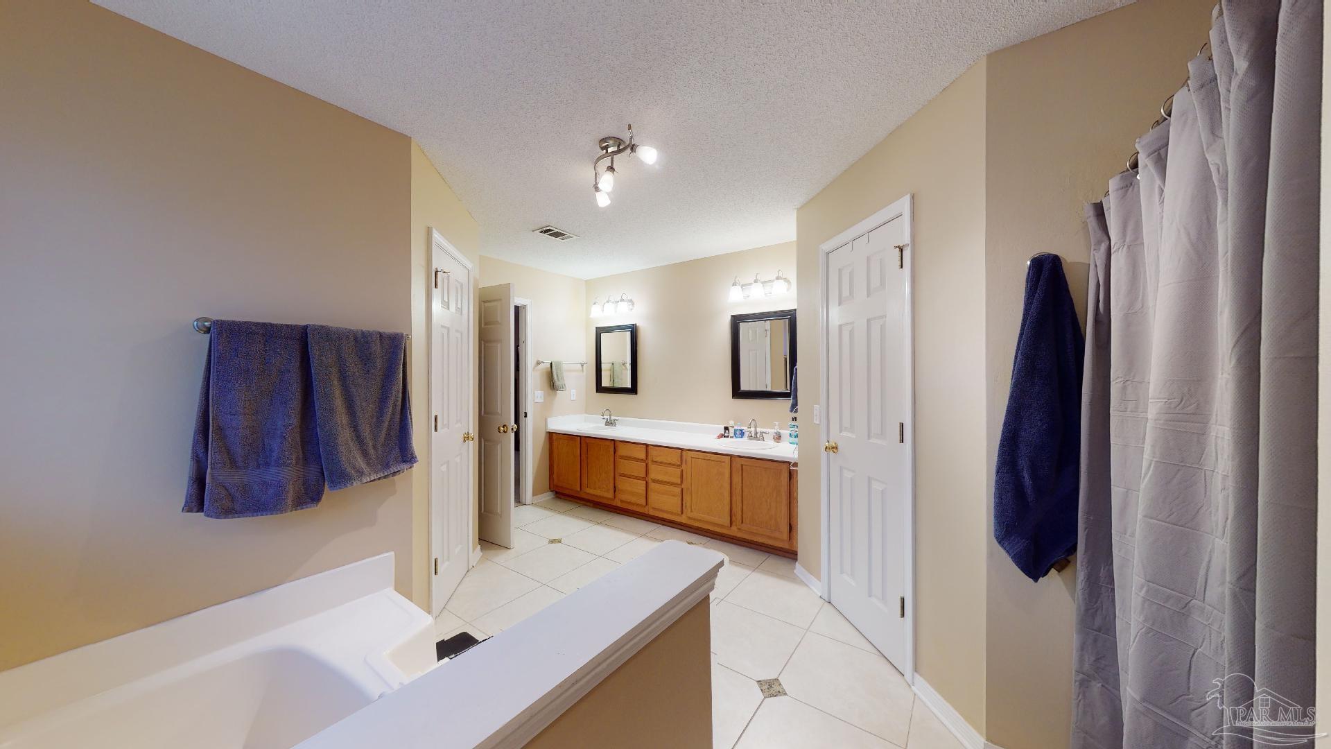 144 Gunwale Road Pensacola, FL 32507 - Photo 21 of 40
