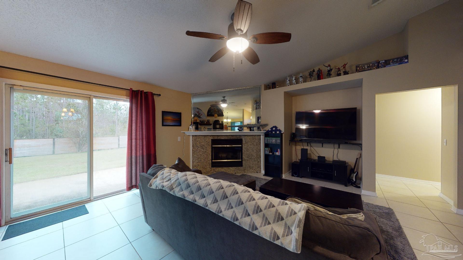 144 Gunwale Road Pensacola, FL 32507 - Photo 4 of 40