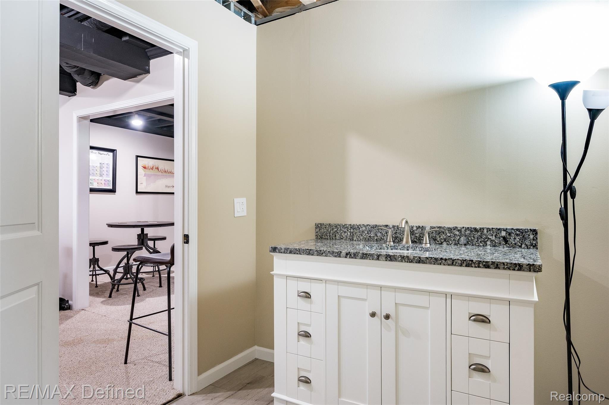 116 Scarborough Lane Rochester, MI 48306 - Photo 46 of 53 116-Scarborough-Ln-46.jpg