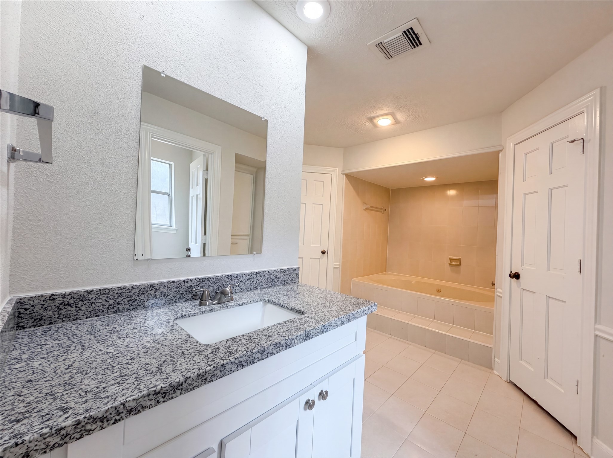 6902 Fawncliff Drive Houston, TX 77069 - Photo 14 of 26