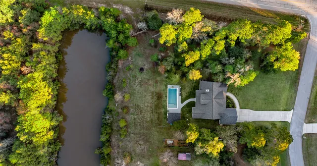 a view of sitting area with lake view