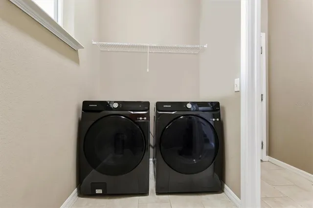 a view of walk in closet