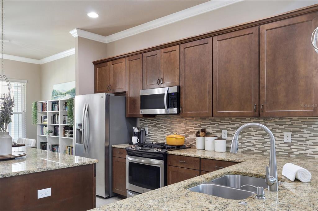 11869 Southwest 28th Avenue Gainesville, FL 32608 - Photo 9 of 31