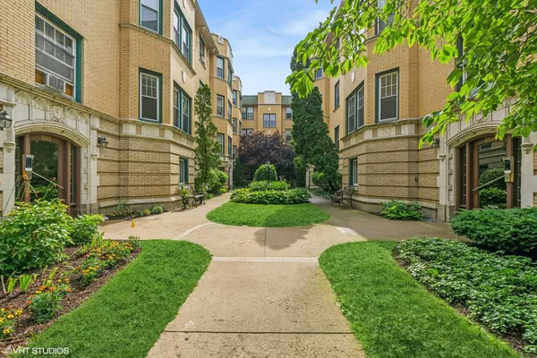 $189,900 | 5511 North Winthrop Avenue, Unit 1W, Chicago, IL 60640