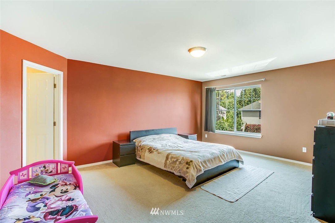 15412 35th Drive Southeast Bothell, WA 98012 - Photo 12 of 21 Gallery Image 12