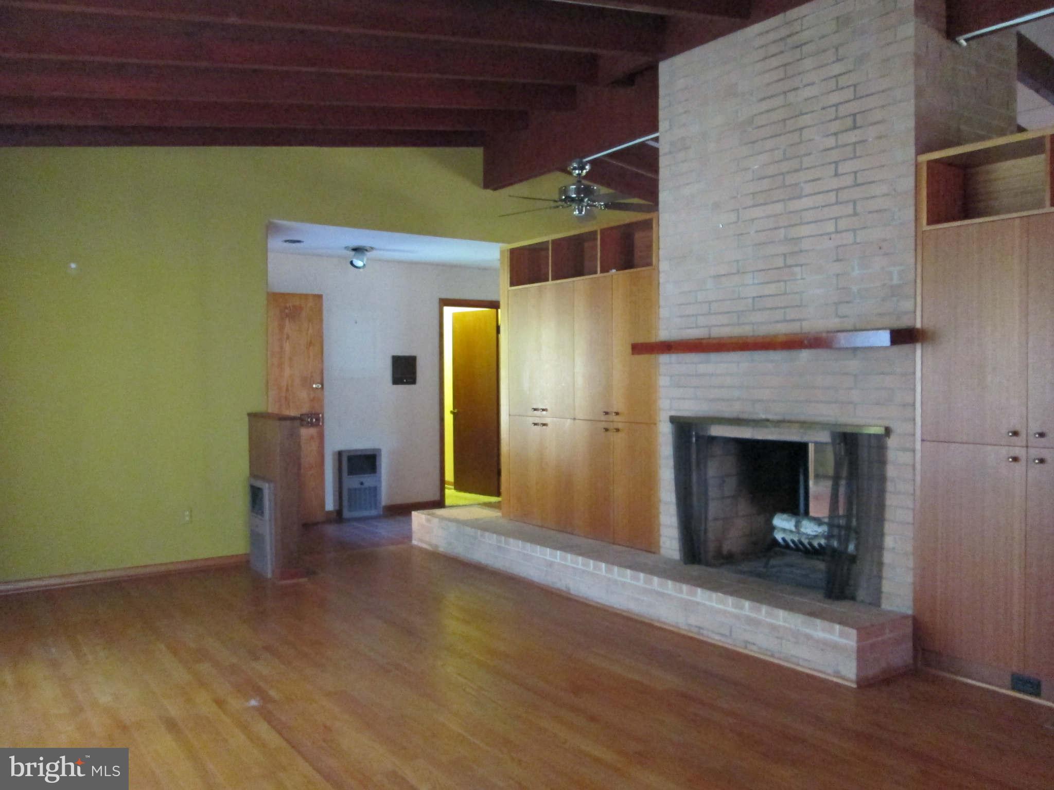 215 East Ring Factory Road Bel Air, MD 21014 - Photo 10 of 21 Living Room