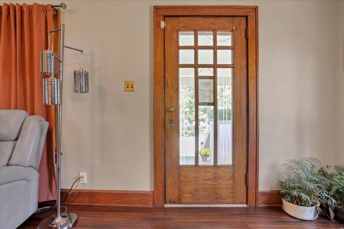 85 Old County Line Road Westerville, OH 43081 - Photo 8 of 66 Entry 1