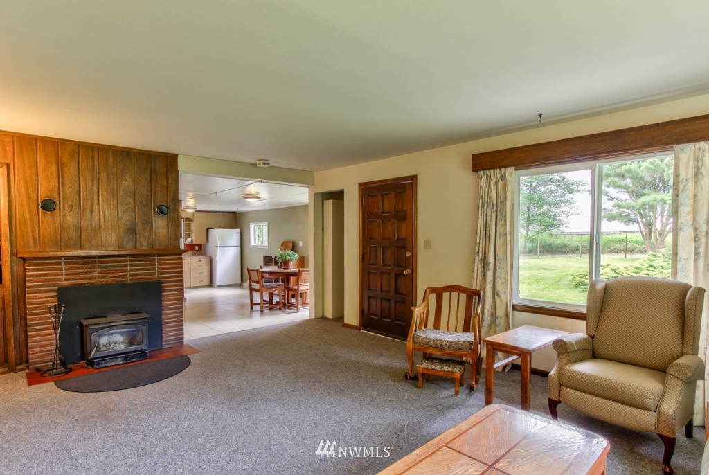 17668 Colony Road Bow, WA 98232 - Photo 3 of 15 Gallery Image 3