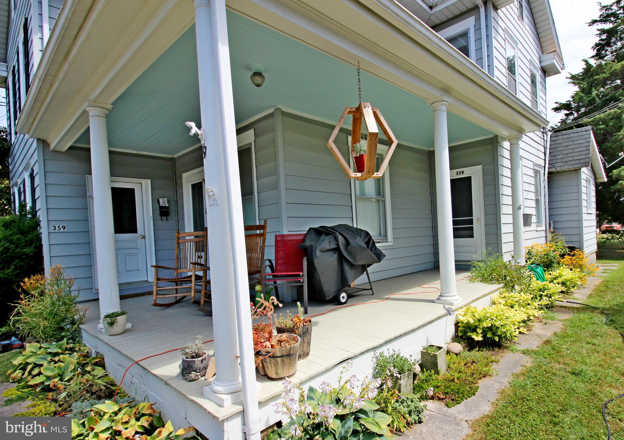 359 North Broad Street Lititz, PA 17543 - Photo 2 of 38