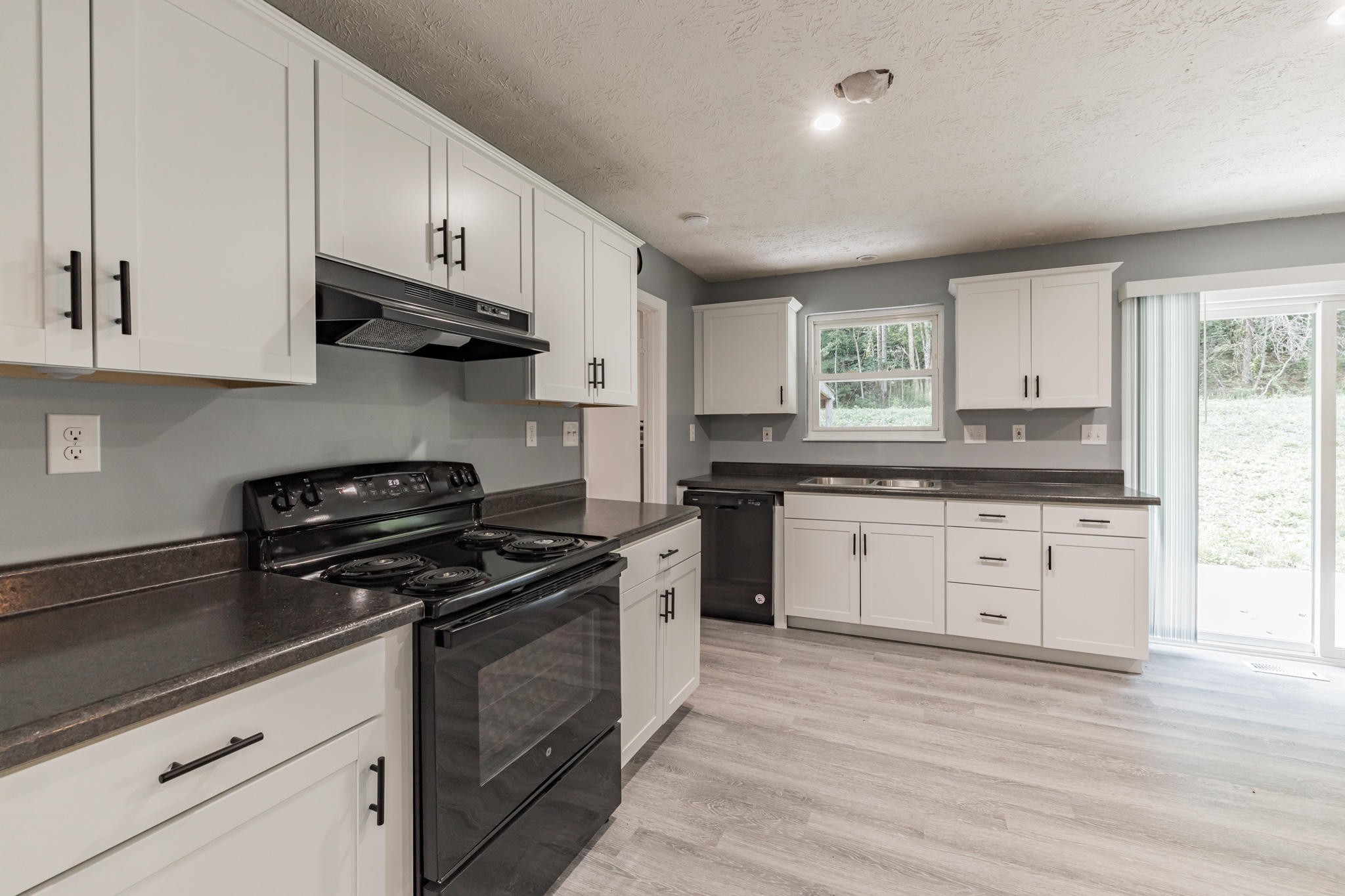 5788 Hickory Valley Road Heiskell, TN 37754 - Photo 6 of 22