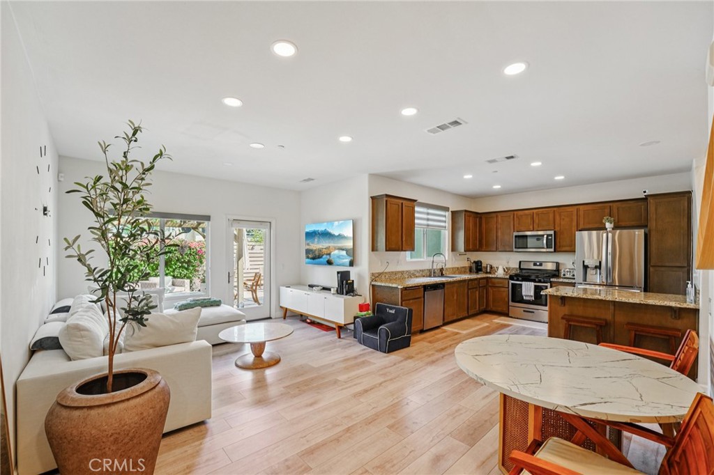 7827 Marbil Lane Riverside, CA 92504 - Photo 4 of 41