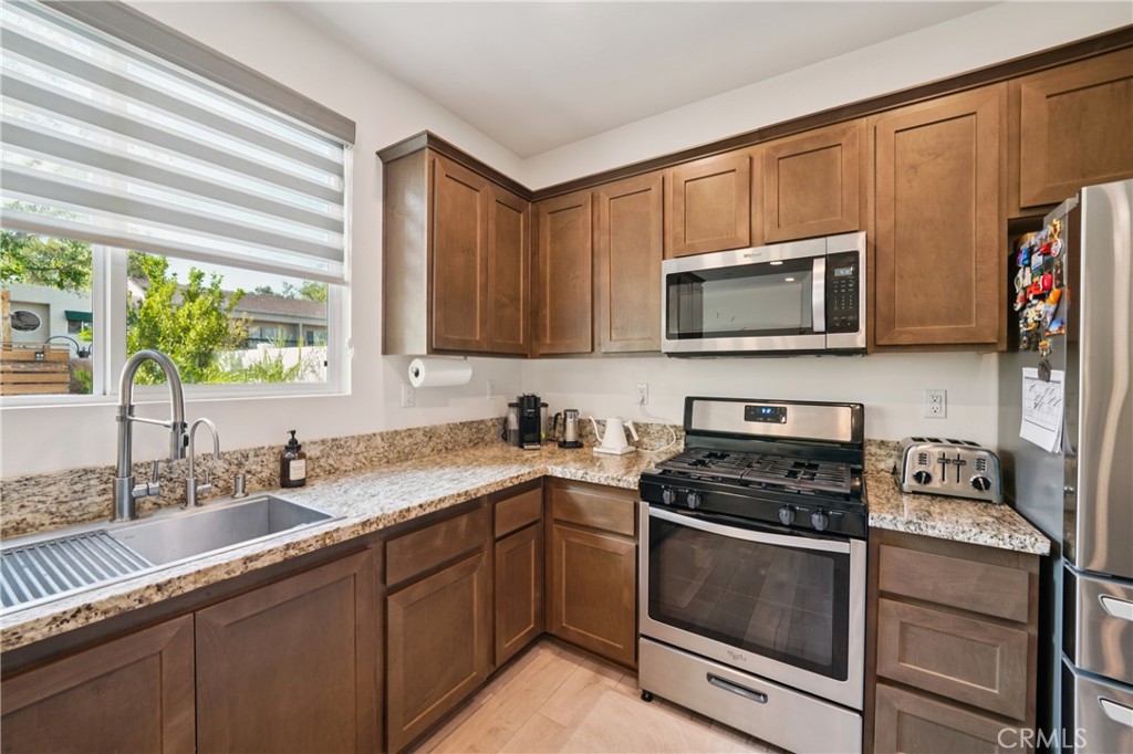 7827 Marbil Lane Riverside, CA 92504 - Photo 7 of 41