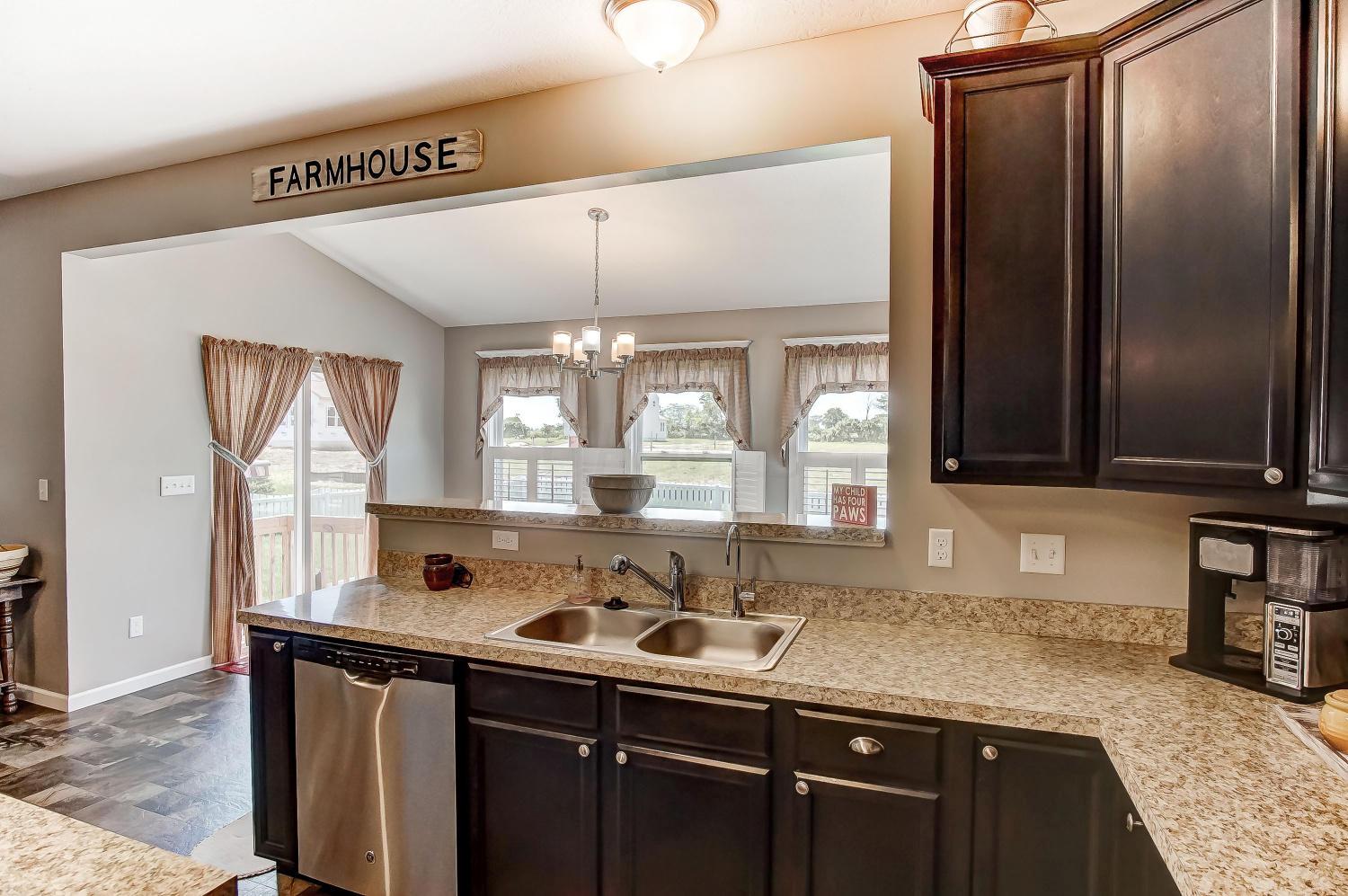 159 Edmonds Drive Commercial Point, OH 43116 - Photo 14 of 39