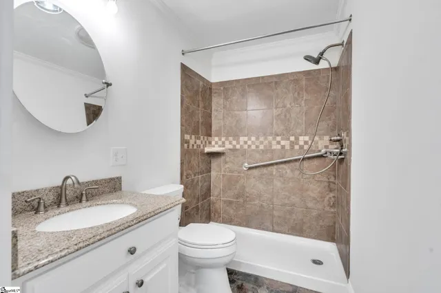 $275,000 | 8 East Sable Court, Greenville, SC 29617