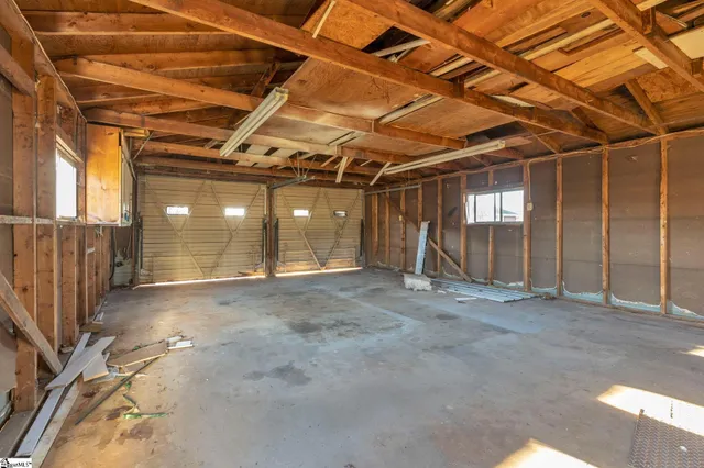 $275,000 | 8 East Sable Court, Greenville, SC 29617