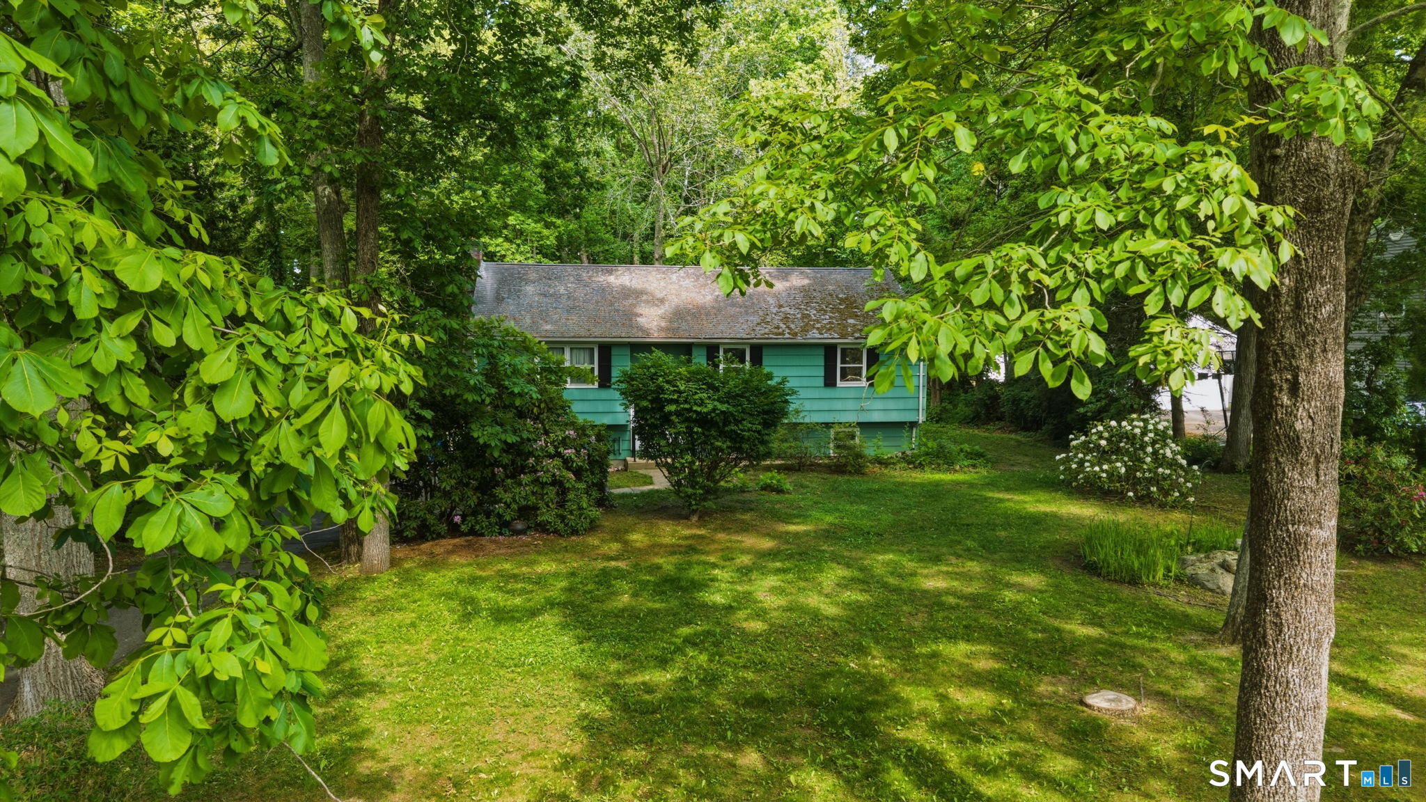 110 Lambtown Road Groton, CT 06355 - Photo 2 of 40
