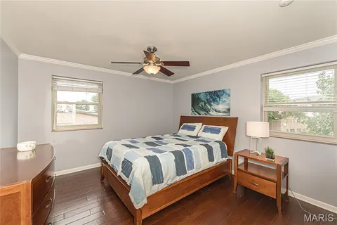 $190,000 | 5 Delcrest Court, Unit 204, University City, MO 63124