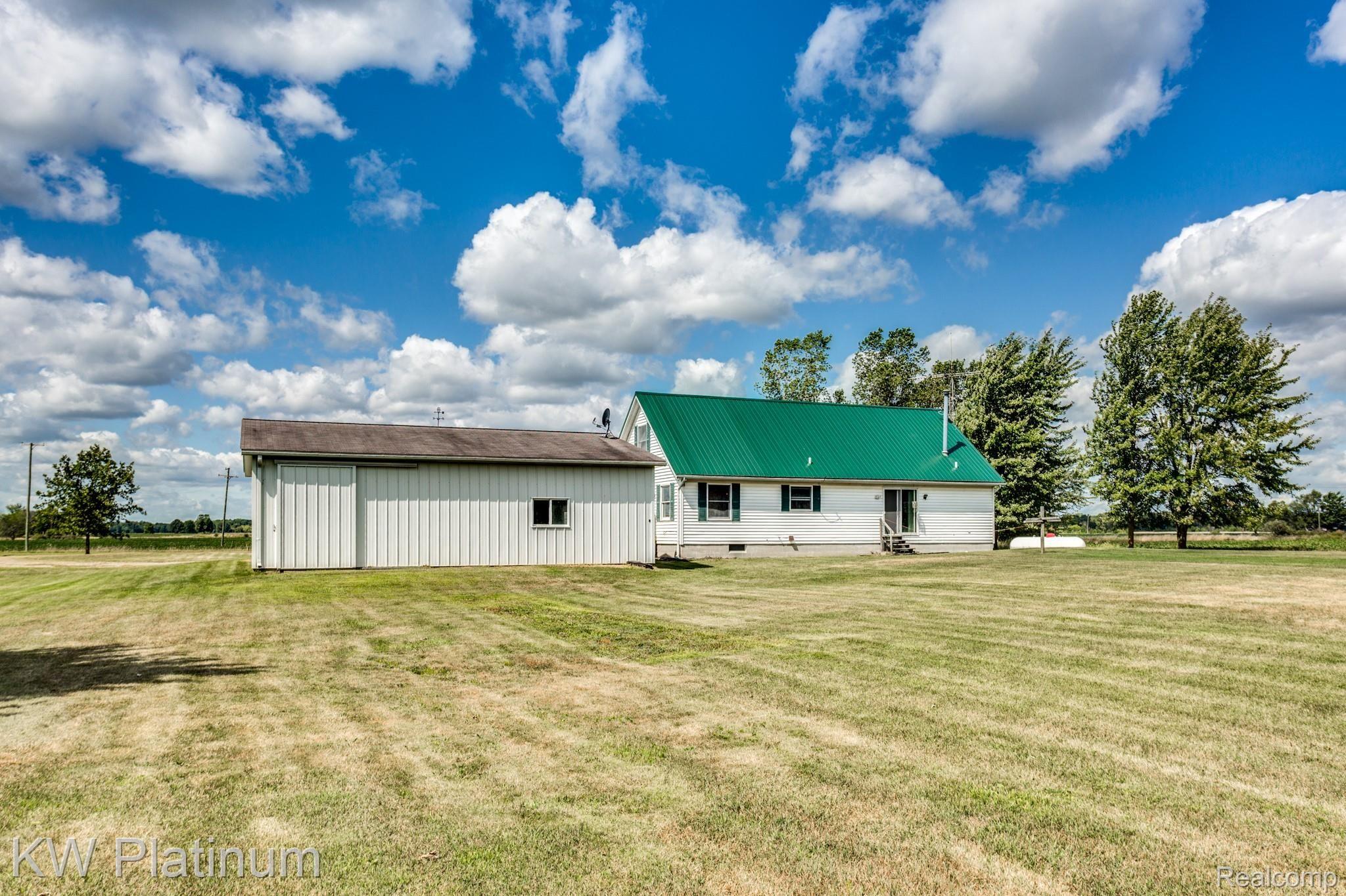 2900 Miller Road Memphis, MI 48041 - Photo 7 of 31 7.JPG