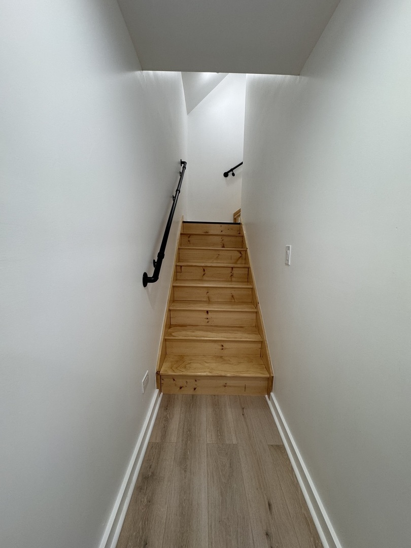 751 Kane Street Aurora, IL 60505 - Photo 10 of 20